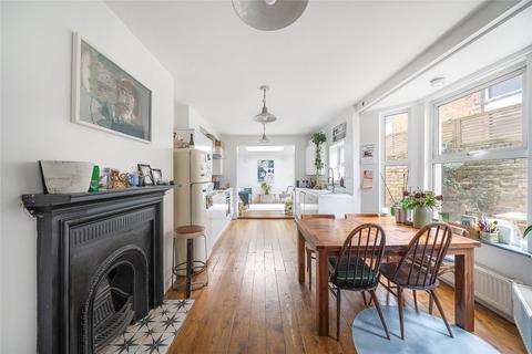 2 bedroom flat for sale, Railton Road, London, SE24
