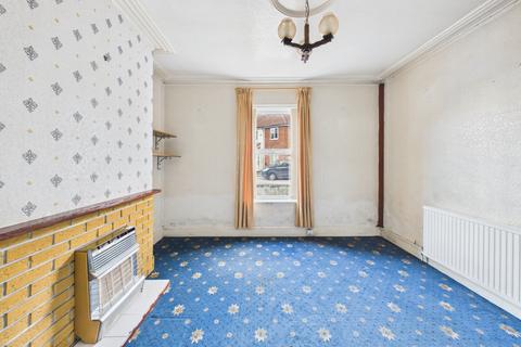 3 bedroom end of terrace house for sale, Holmhirst Road, Woodseats, S8 0GU