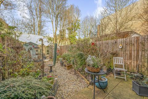 4 bedroom terraced house for sale, St. Barnabas Close,  London, SE22