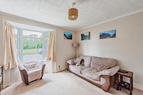 2 bedroom semi-detached house for sale, Common Road, Redhill