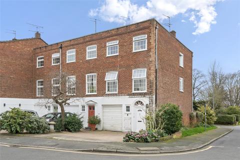 undefined, Blenheim Gardens, Kingston upon Thames, KT2