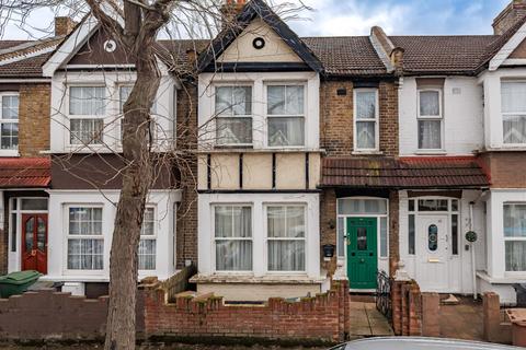 Leonard Road, Chingford, E4