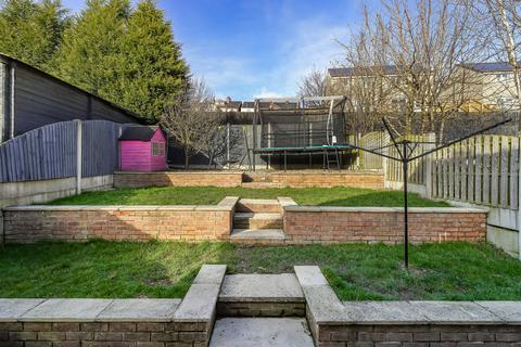 3 bedroom detached house for sale, Doveside Drive, Barnsley, S73