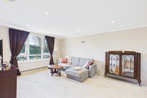 2 bedroom flat for sale, Bowlas Avenue, Four Oaks, Sutton Coldfield, B74