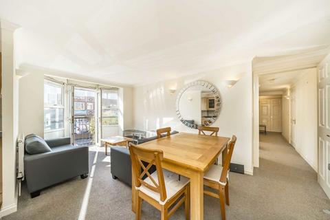 2 bedroom flat for sale, Granville Road, London NW2