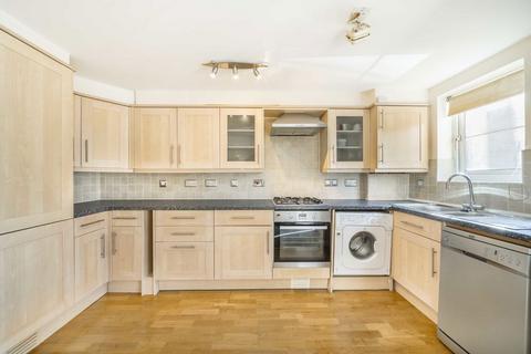 2 bedroom flat for sale, Granville Road, London NW2