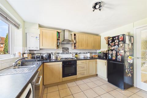 2 bedroom end of terrace house for sale, Upavon Gardens, Bracknell, Berkshire, RG12