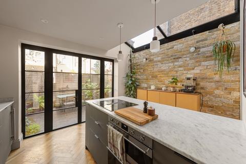 3 bedroom terraced house for sale, Azof Street Greenwich SE10