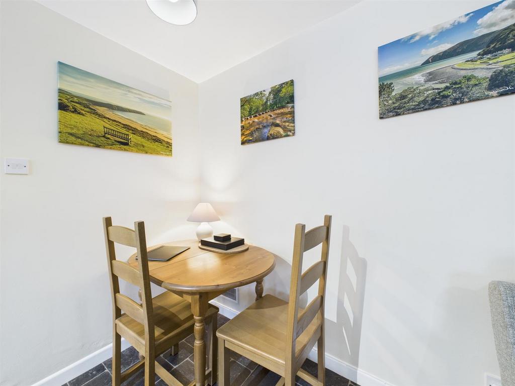 Enginefield Dining Area