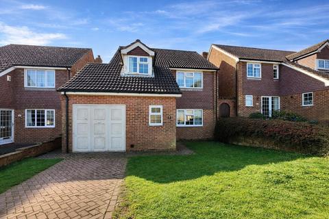 3 bedroom detached house for sale, Westmoreland Close, St Leonards on Sea TN38