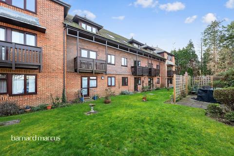 1 bedroom apartment for sale, South Street, Dorking