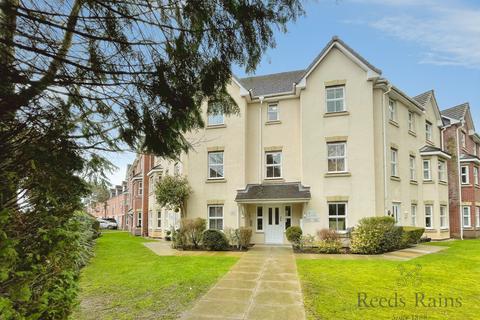 2 bedroom apartment for sale, Maryport Drive, Trafford WA15