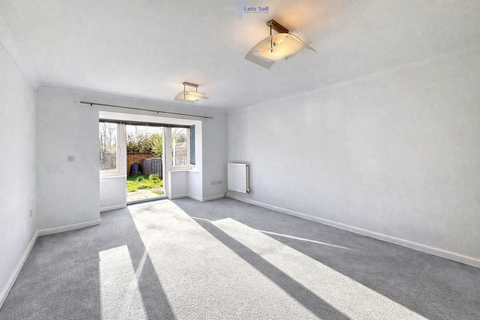 undefined, Hamble, SO31