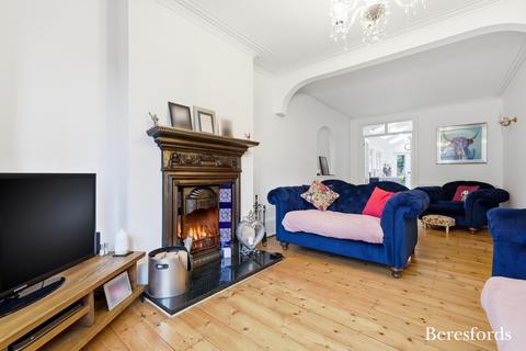 3 bedroom semi-detached house for sale, Woodfield Road, Braintree, CM7