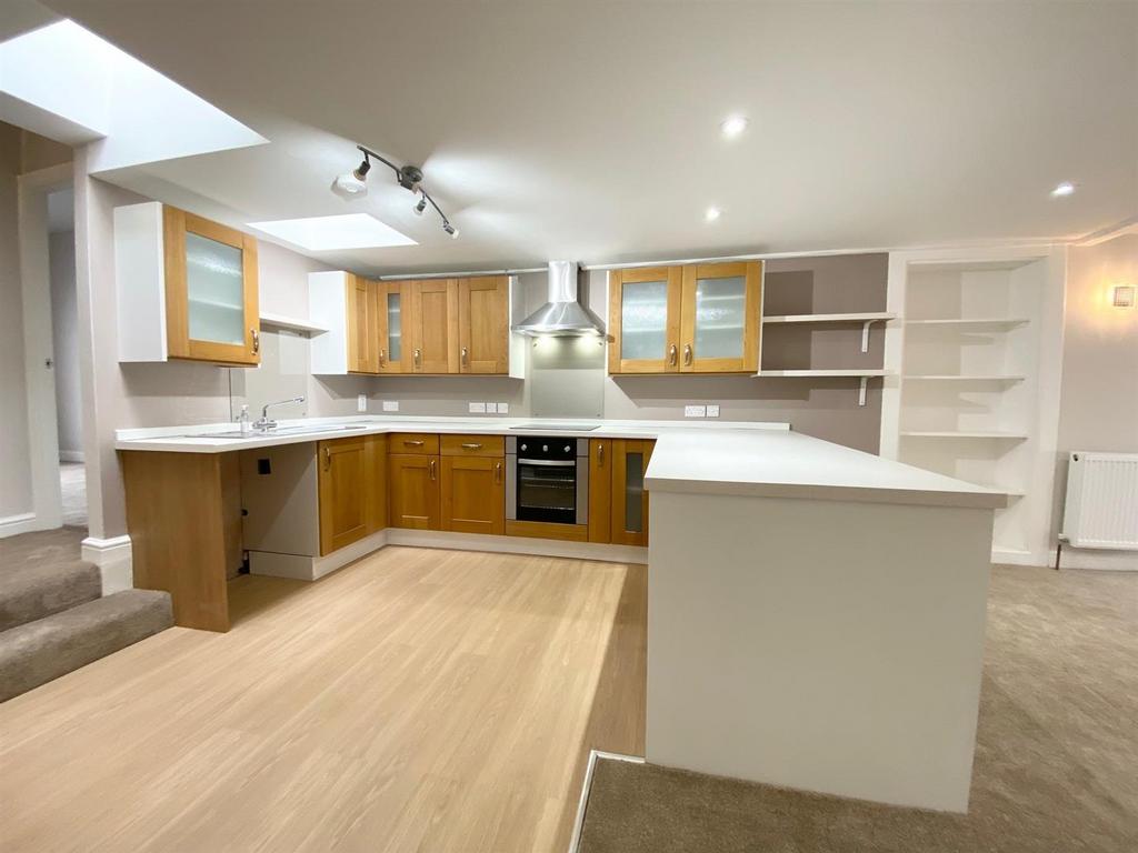 Kitchen 3.jpg