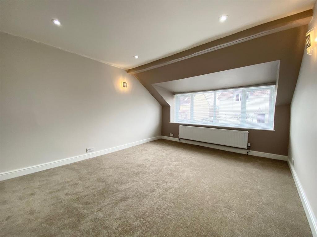 Lounge 3.jpg
