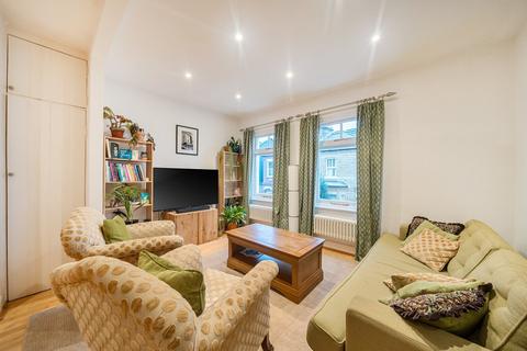 4 bedroom flat for sale, Wadham Road, Putney, London, SW15