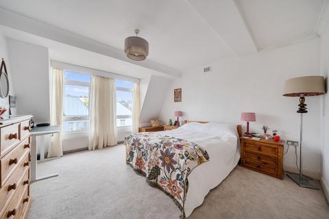 4 bedroom flat for sale, Wadham Road, Putney, London, SW15