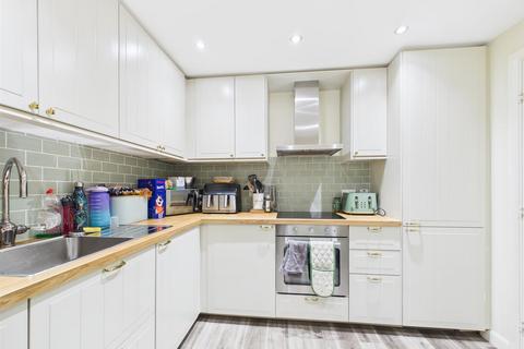 3 bedroom apartment for sale, Bishopbourne Court, Preston Grange