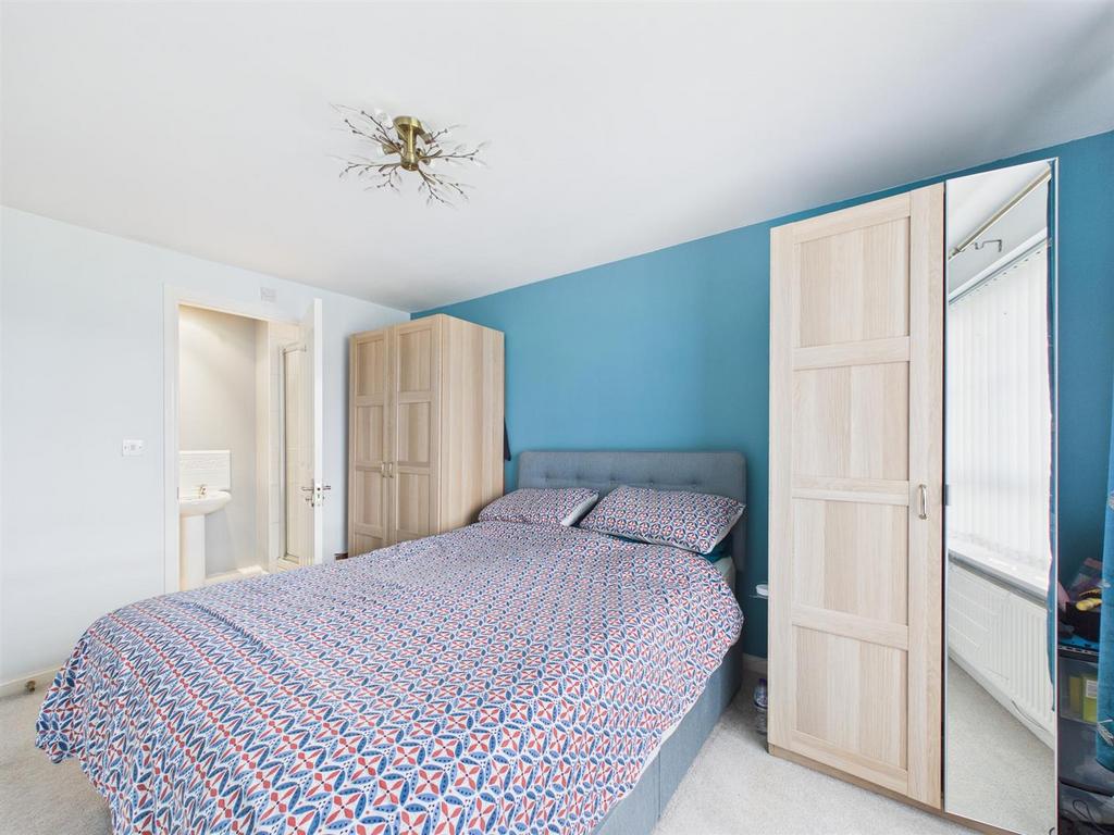 Bed 1 2.jpg