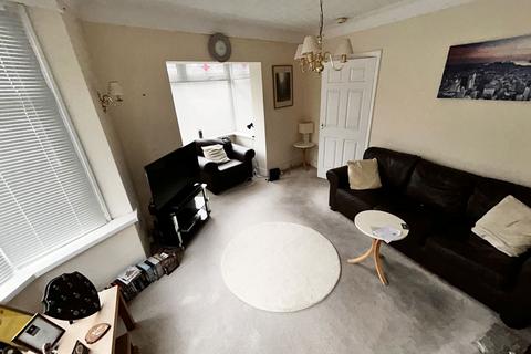 3 bedroom end of terrace house for sale, Maple Grove, Gateshead, Tyne and Wear, NE8 4SL