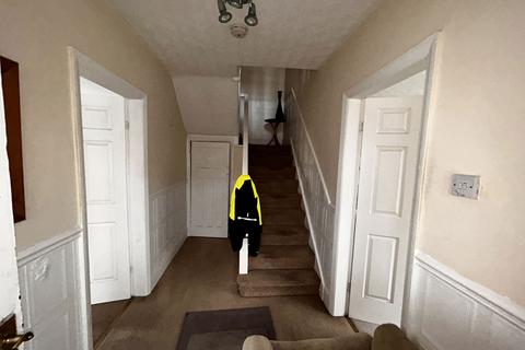 3 bedroom end of terrace house for sale, Maple Grove, Gateshead, Tyne and Wear, NE8 4SL