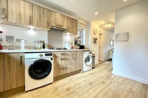 3 bedroom end of terrace house for sale, Atlas Way, Oakgrove, Milton Keynes, MK10