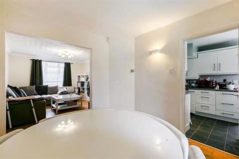 undefined, Eynswood Drive, Sidcup DA14