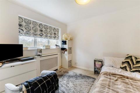 undefined, Eynswood Drive, Sidcup DA14
