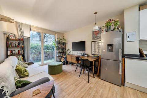 1 bedroom apartment for sale, Sail Street, London