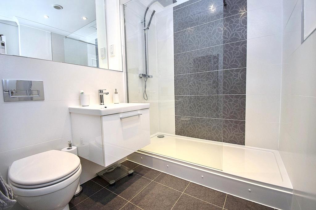 Family Shower room