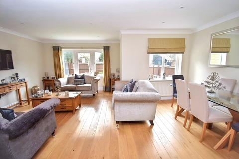 3 bedroom end of terrace house for sale, Cedar Terrace Road, Sevenoaks, TN13