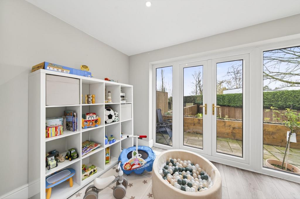 Playroom/home office