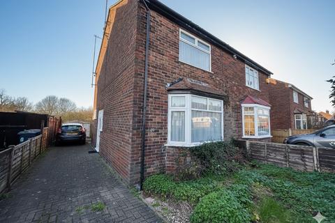 undefined, Runfold Avenue, Luton, Bedfordshire, LU3 2EL