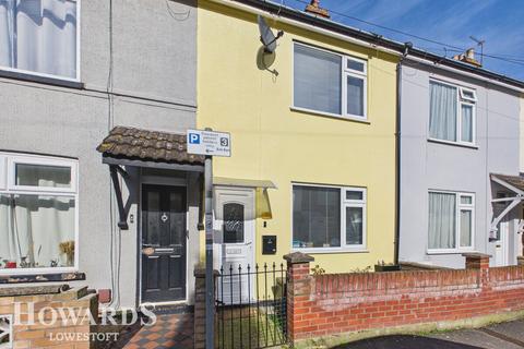 3 bedroom terraced house for sale, Maidstone Road, Lowestoft