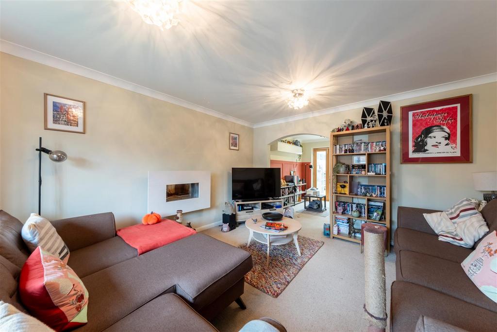 32 Bollington Avenue-018.jpg