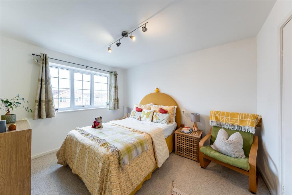 32 Bollington Avenue-020.jpg