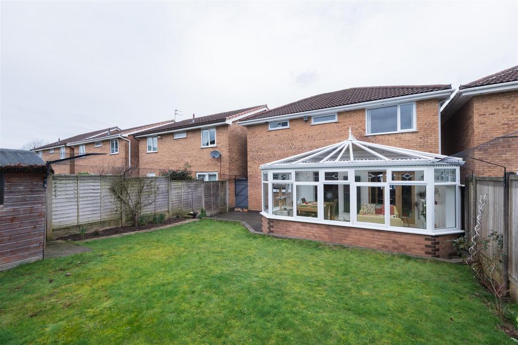 32 Bollington Avenue-034.jpg