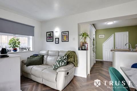 3 bedroom semi-detached house for sale, West Royd Avenue, Mirfield, WF14
