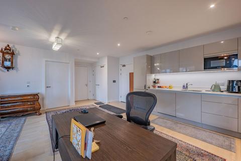 1 bedroom flat for sale, Heygate Street, London SE17