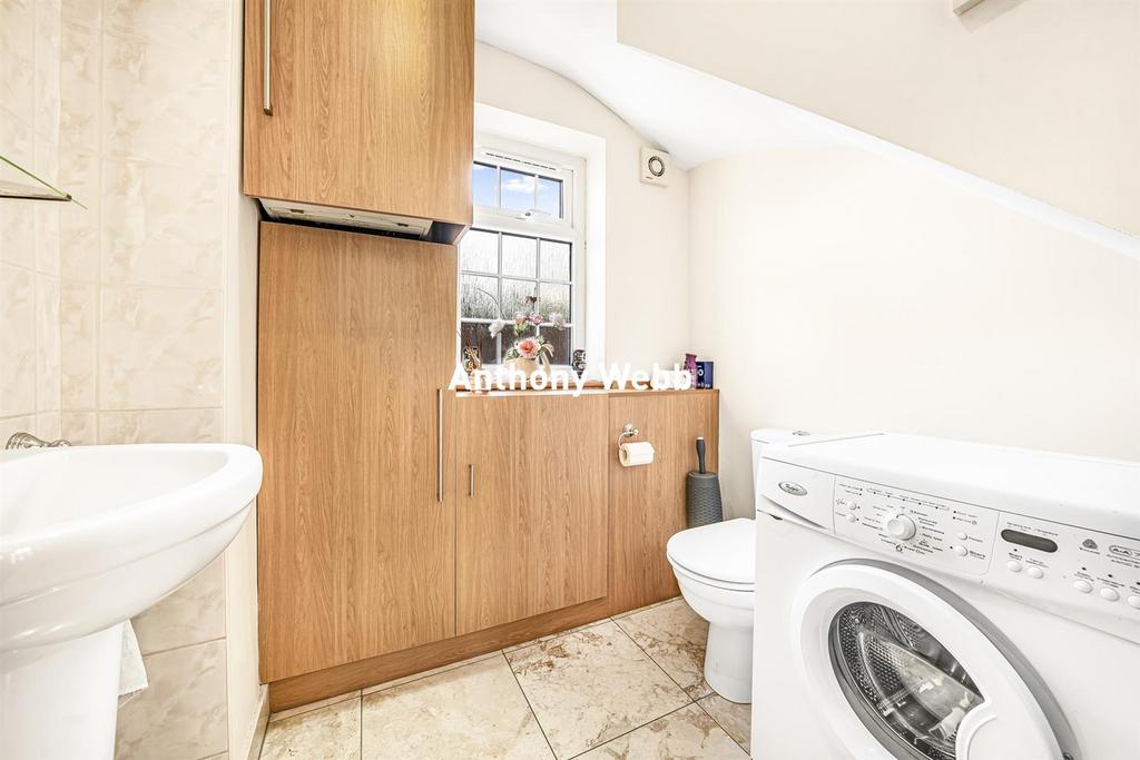 Guest cloak room