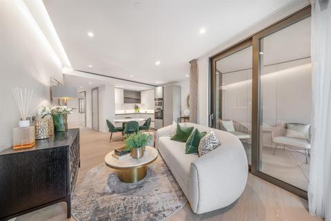 2 bedroom apartment for sale, Westmark Tower, West End Gate, London