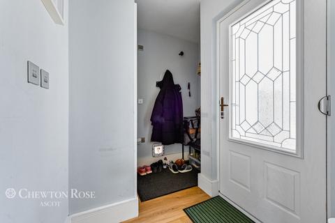 2 bedroom bungalow for sale, Locks Ride, ASCOT