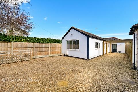 2 bedroom bungalow for sale, Locks Ride, ASCOT