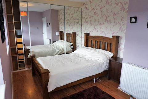 2 bedroom semi-detached house to rent, 124 Latchmere View, Leeds, LS16 5DT