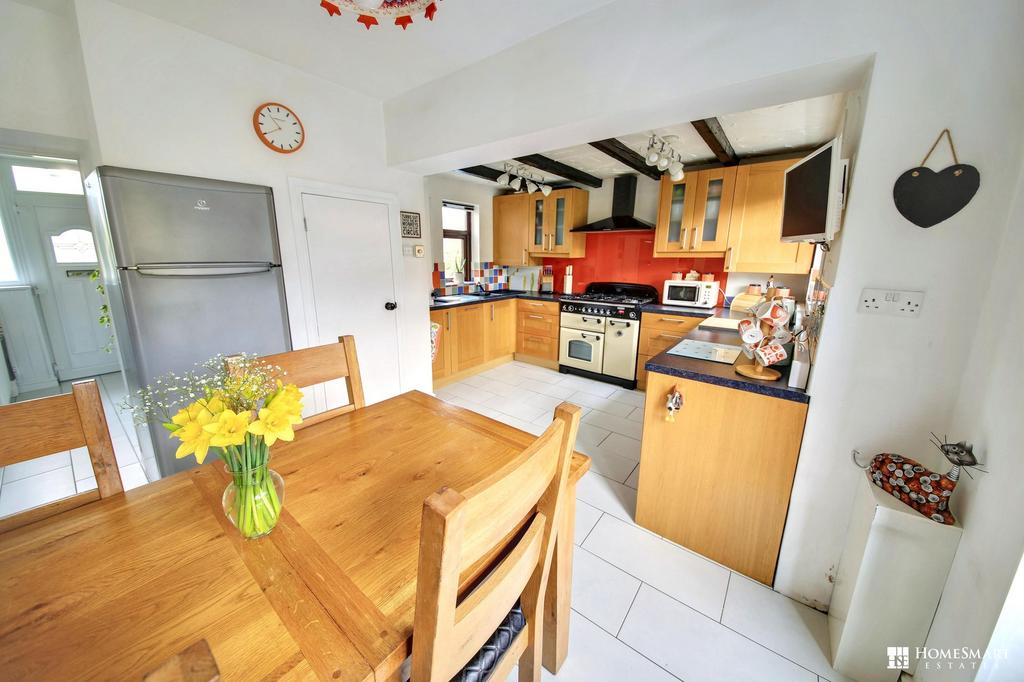 Kitchen dining room