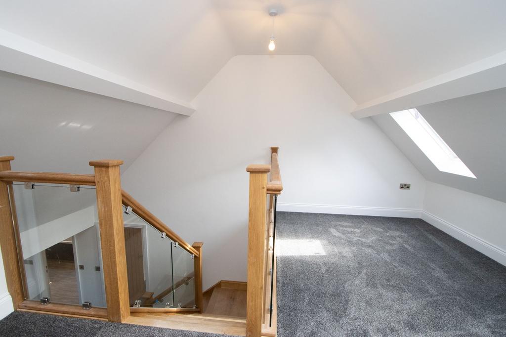 2nd Floor Landing