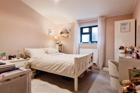 4 bedroom semi-detached bungalow for sale, High Street, Martin, Lincoln