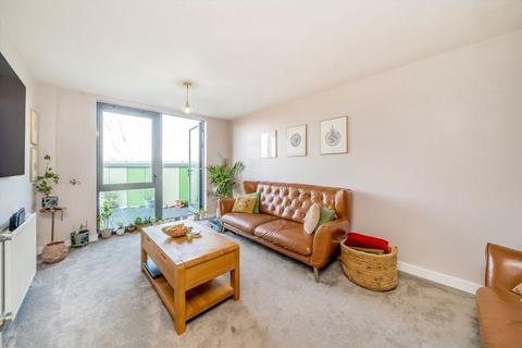 2 bedroom flat for sale, Neasden Lane, London NW10
