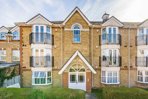 undefined, Draper Close, Isleworth TW7